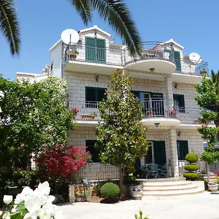 Anita Trogir